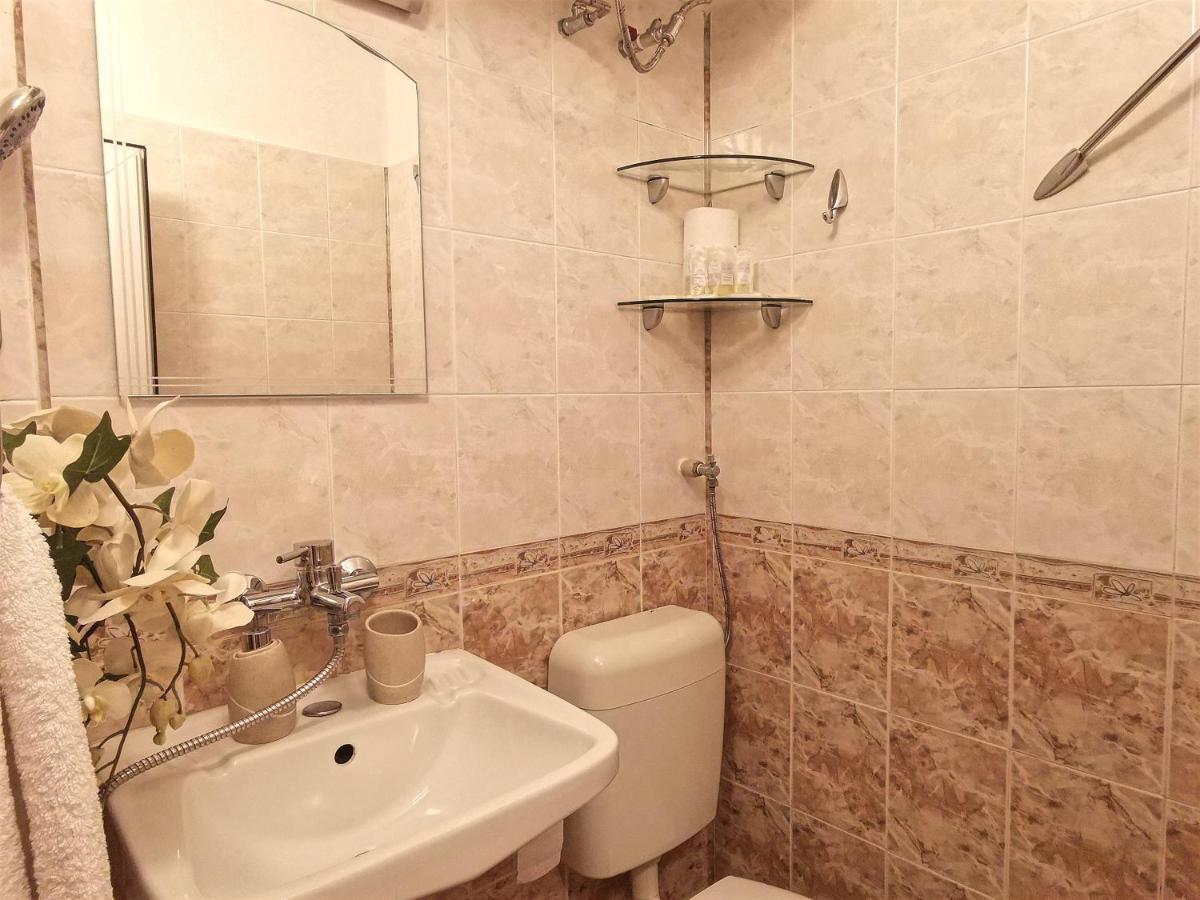 Амбър Апартамент И Стая За Гости Sozopol Ngoại thất bức ảnh