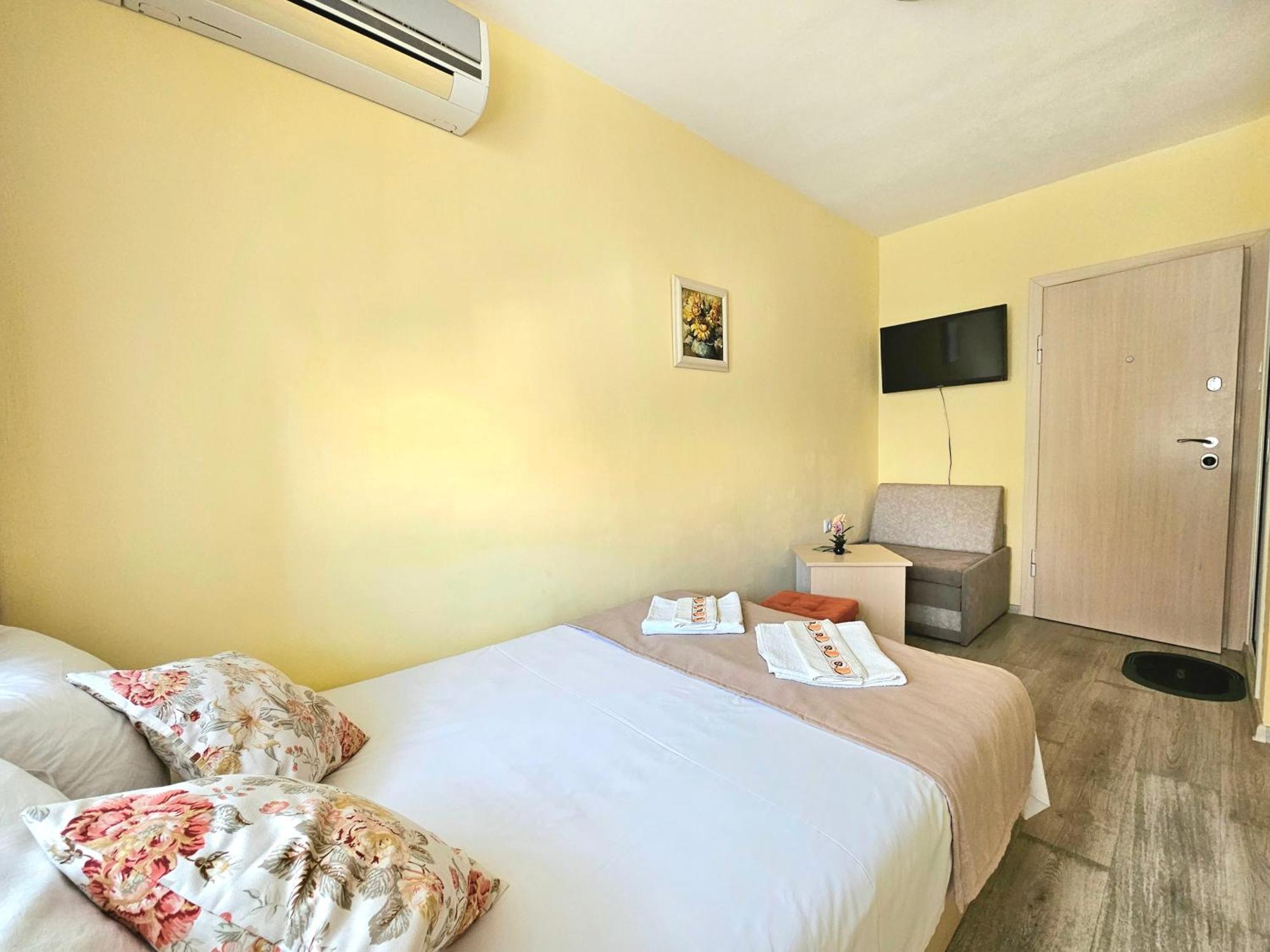 Амбър Апартамент И Стая За Гости Sozopol Ngoại thất bức ảnh